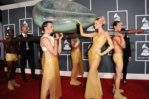 Lady Gaga Grammys 2011 Red Carpet
